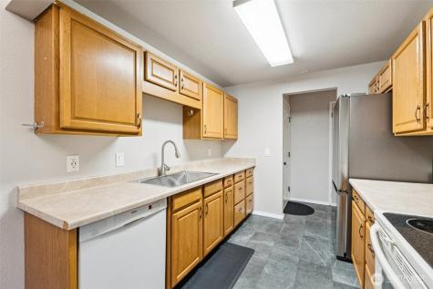 5502 220th Street SW Mountlake Terrace WA 98043