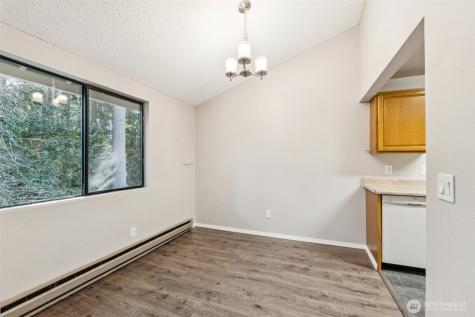 5502 220th Street SW Mountlake Terrace WA 98043