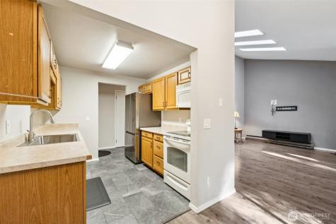 5502 220th Street SW Mountlake Terrace WA 98043