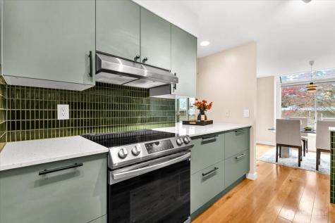 6717 110th Avenue NE Kirkland WA 98033