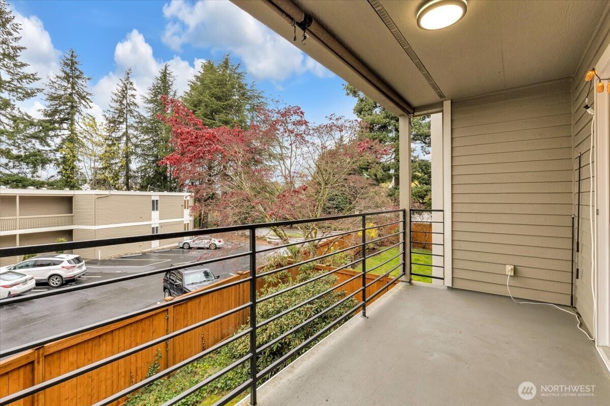 6717 110th Ave NE Kirkland WA 98033