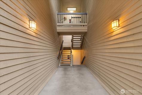 6717 110th Avenue NE Kirkland WA 98033