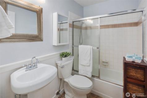 11419 99th Place NE Kirkland WA 98033