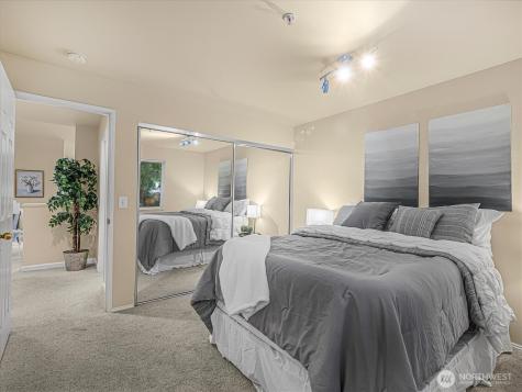 6527 200th Street SW Lynnwood WA 98036