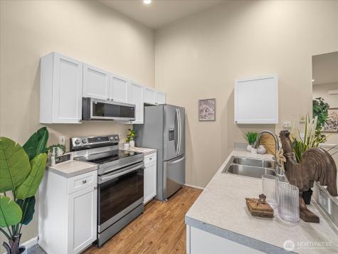 6527 200th Street SW Lynnwood WA 98036