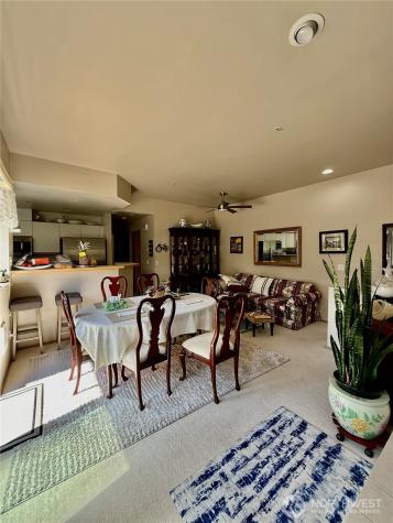 5804 S 234th Place Kent WA 98032