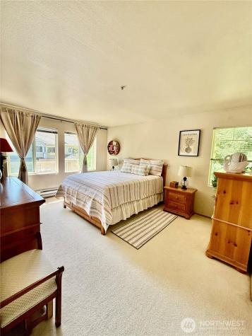 5804 S 234th Place Kent WA 98032