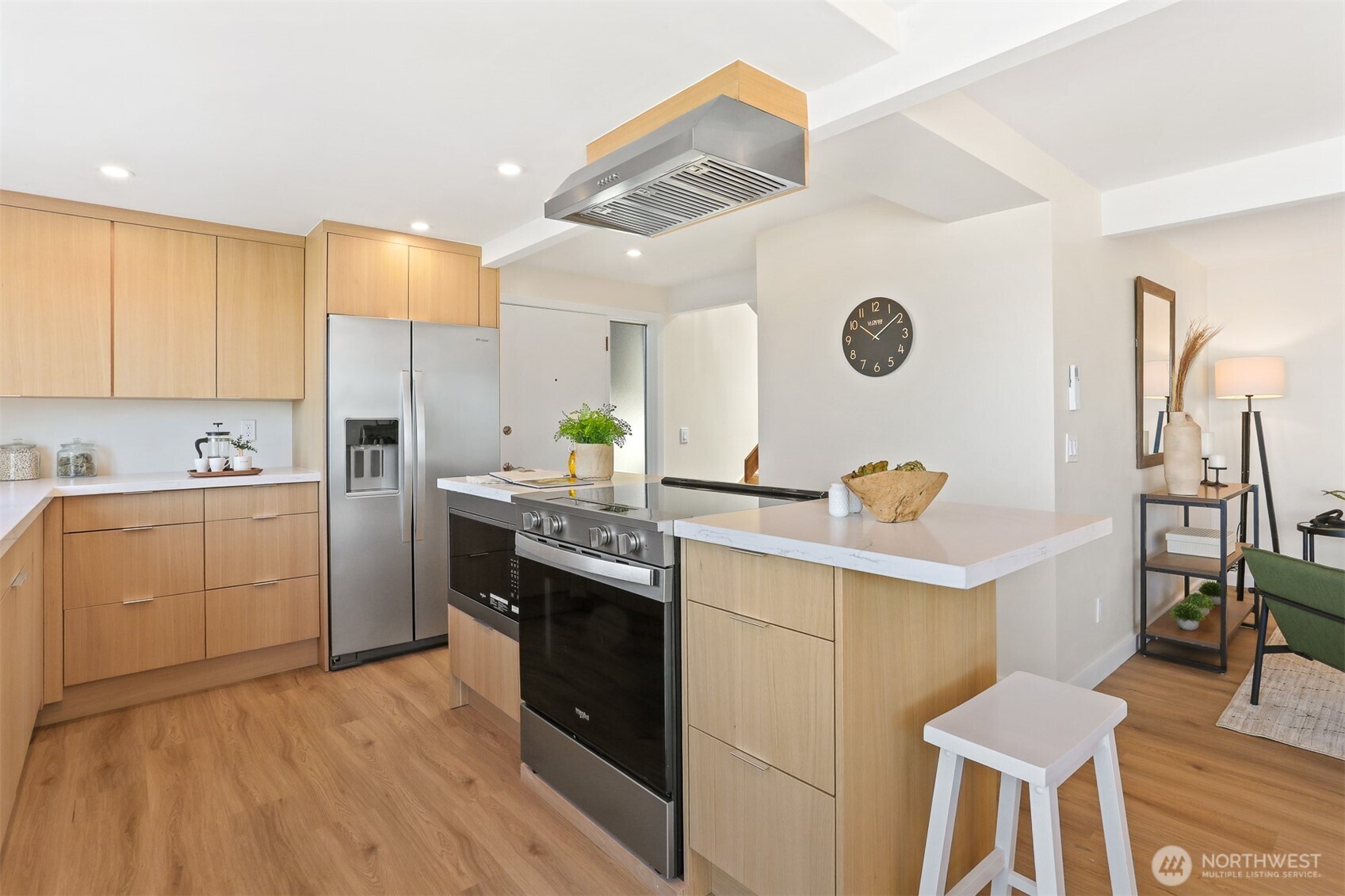 2122 Halleck Avenue SW Seattle WA 98116