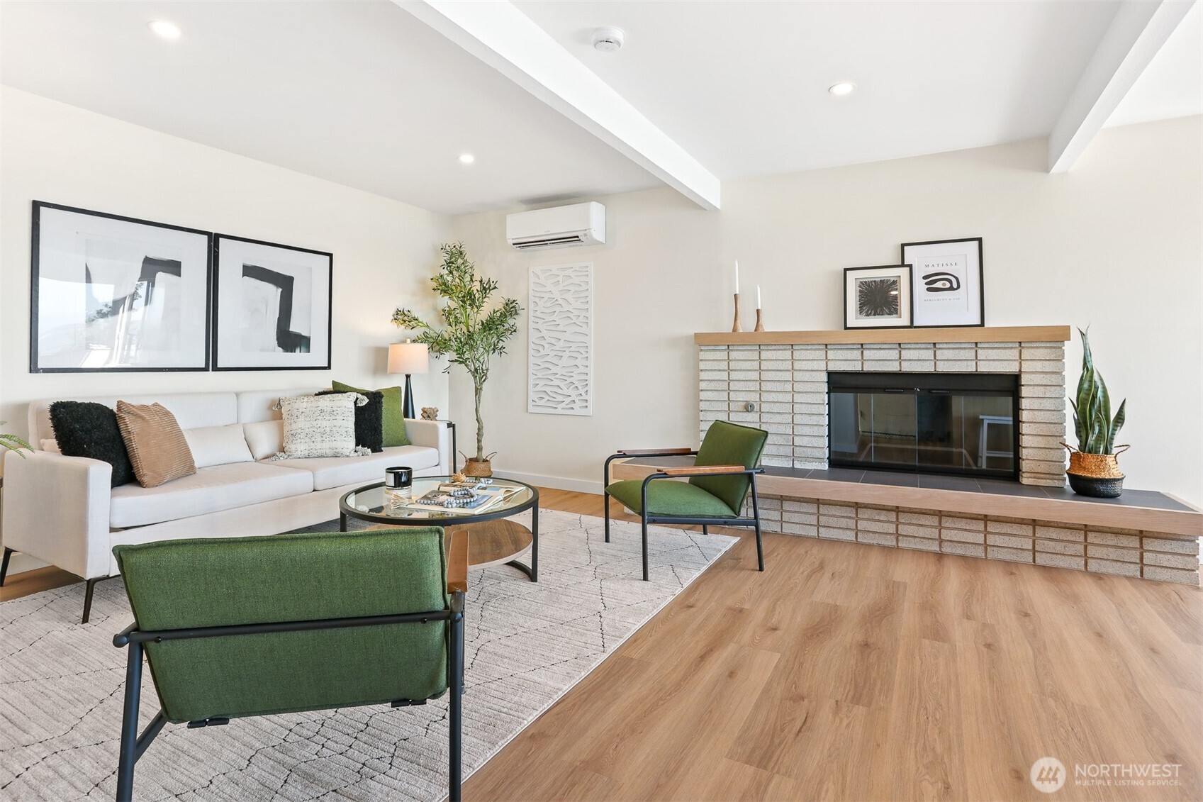 2122 Halleck Avenue SW Seattle WA 98116
