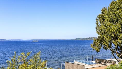 2122 Halleck Avenue SW Seattle WA 98116