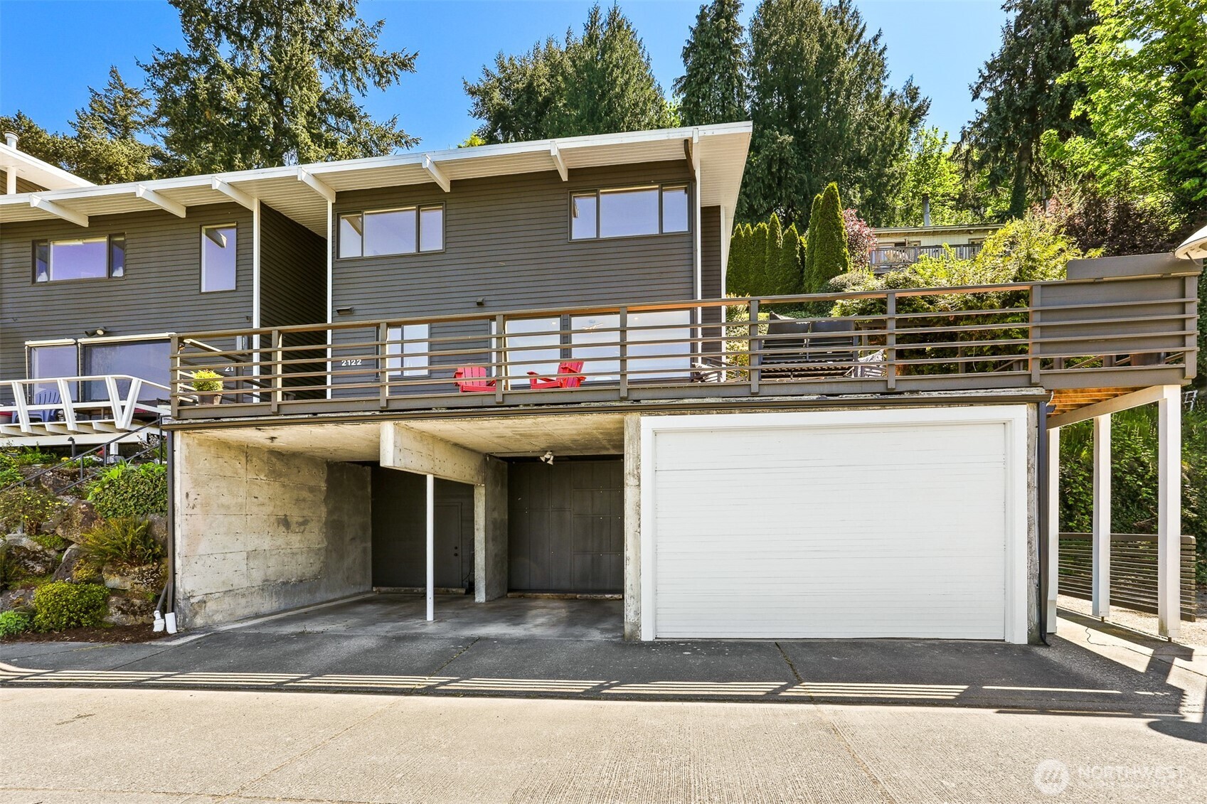 2122 Halleck Avenue SW Seattle WA 98116