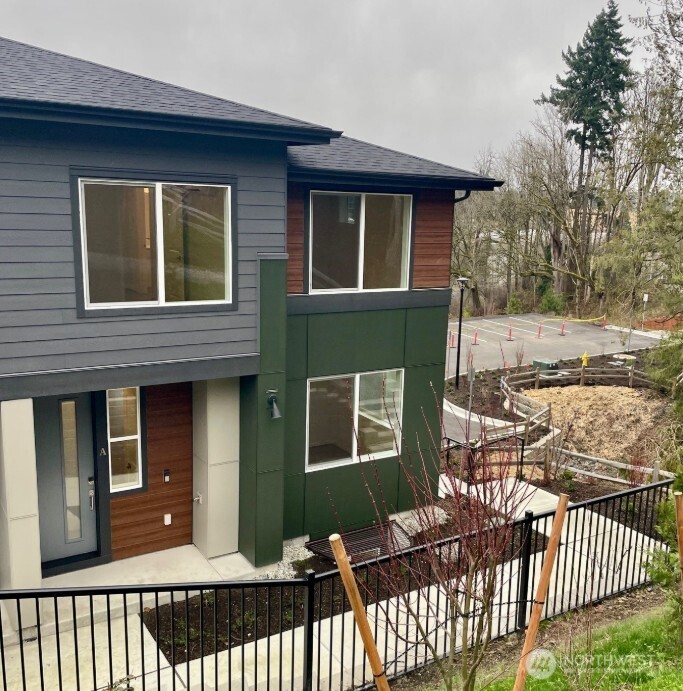 13210 NE 127th Way Kirkland WA 98034