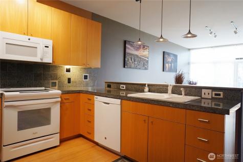 17 Mercer Street Seattle WA 98119