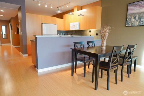 17 Mercer Street Seattle WA 98119