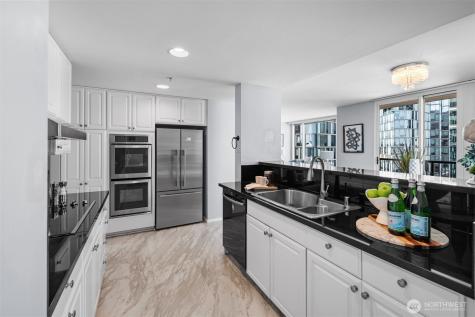 177 107th Avenue NE Bellevue WA 98004