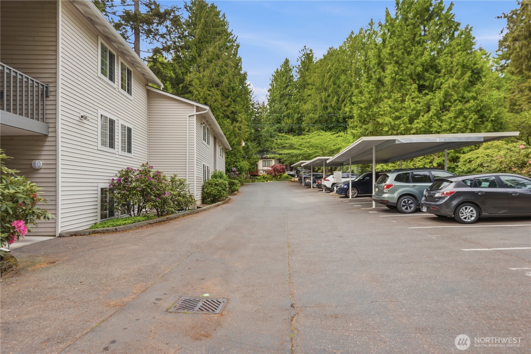 2721 NE 195th Street Lake Forest Park WA 98155