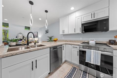 6439 NE 139th Avenue Redmond WA 98052