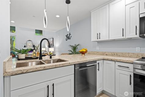 6439 NE 139th Avenue Redmond WA 98052