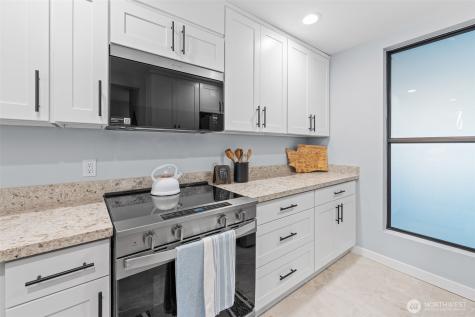 6439 NE 139th Avenue Redmond WA 98052