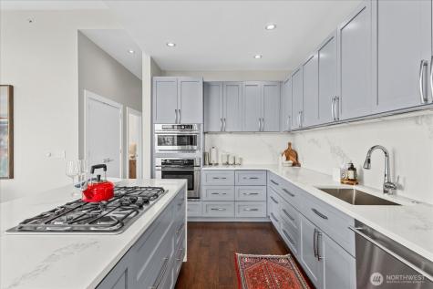 900 Lenora Street Seattle WA 98121