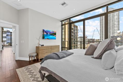 900 Lenora Street Seattle WA 98121