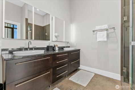 900 Lenora Street Seattle WA 98121