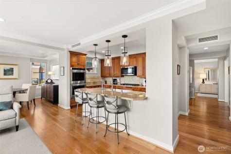 10047 Main Street Bellevue WA 98004
