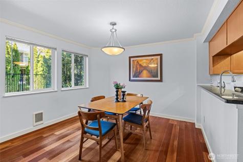 12044 100th Avenue NE Kirkland WA 98034