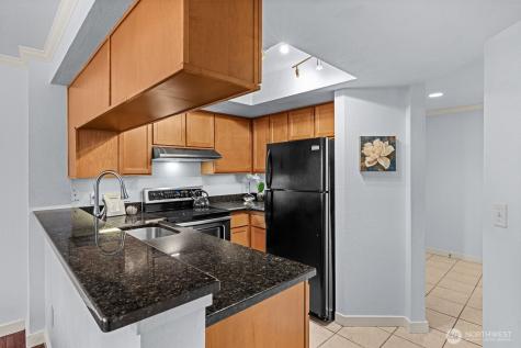 12044 100th Avenue NE Kirkland WA 98034