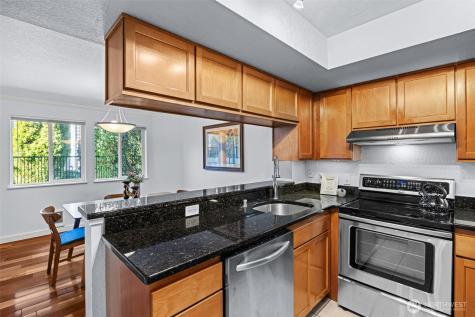 12044 100th Avenue NE Kirkland WA 98034