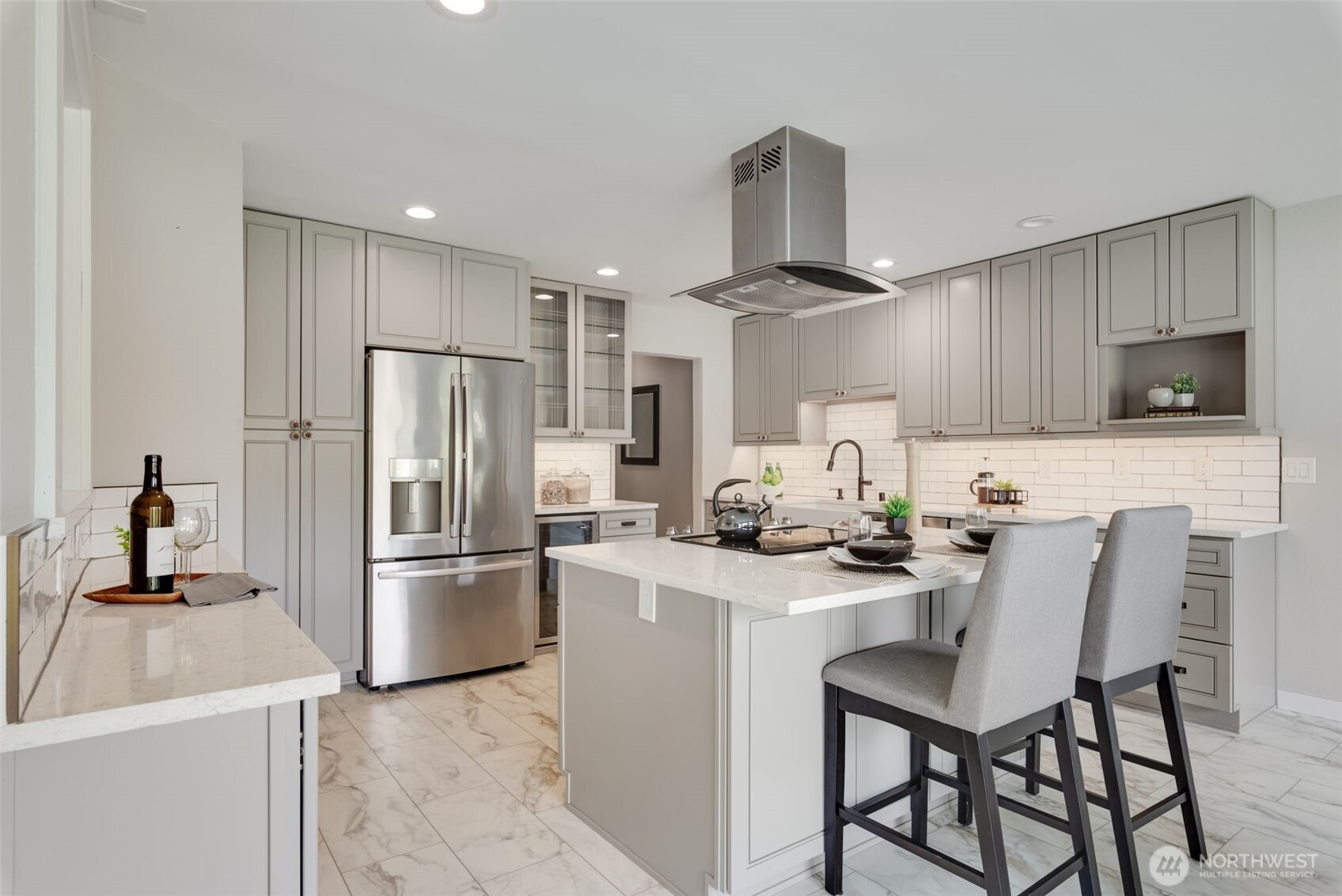 9715 NE Juanita Drive Kirkland WA 98034