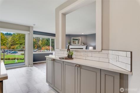 9715 NE Juanita Drive Kirkland WA 98034