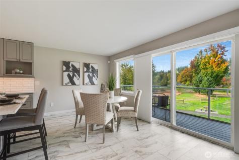 9715 NE Juanita Drive Kirkland WA 98034