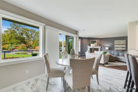 9715 NE Juanita Drive Kirkland WA 98034