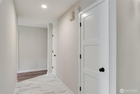 9715 NE Juanita Drive Kirkland WA 98034