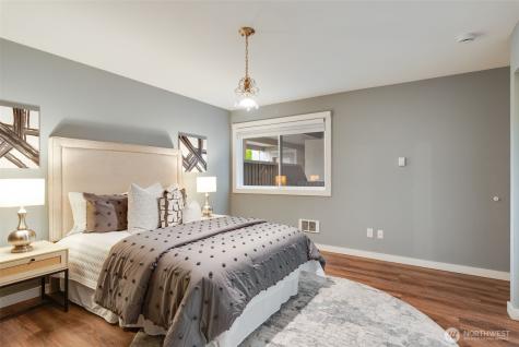 9715 NE Juanita Drive Kirkland WA 98034