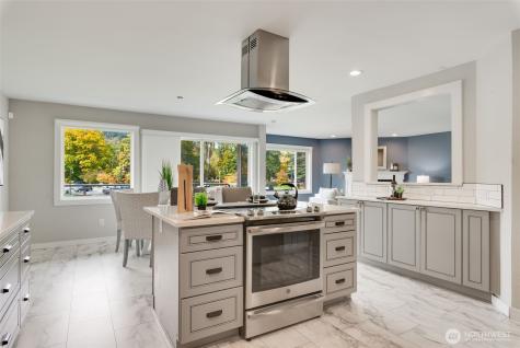 9715 NE Juanita Drive Kirkland WA 98034