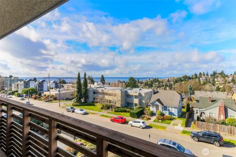4444 44th Avenue SW Seattle WA 98116