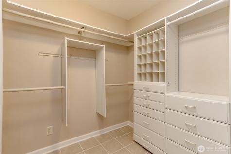 4444 44th Avenue SW Seattle WA 98116