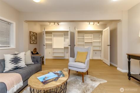4444 44th Avenue SW Seattle WA 98116