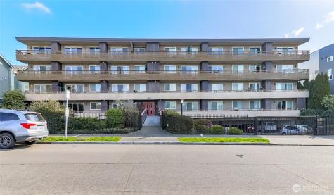 4444 44th Avenue SW Seattle WA 98116