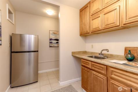 4444 44th Avenue SW Seattle WA 98116