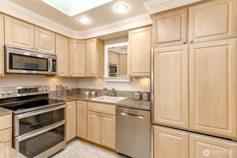 4444 44th Avenue SW Seattle WA 98116