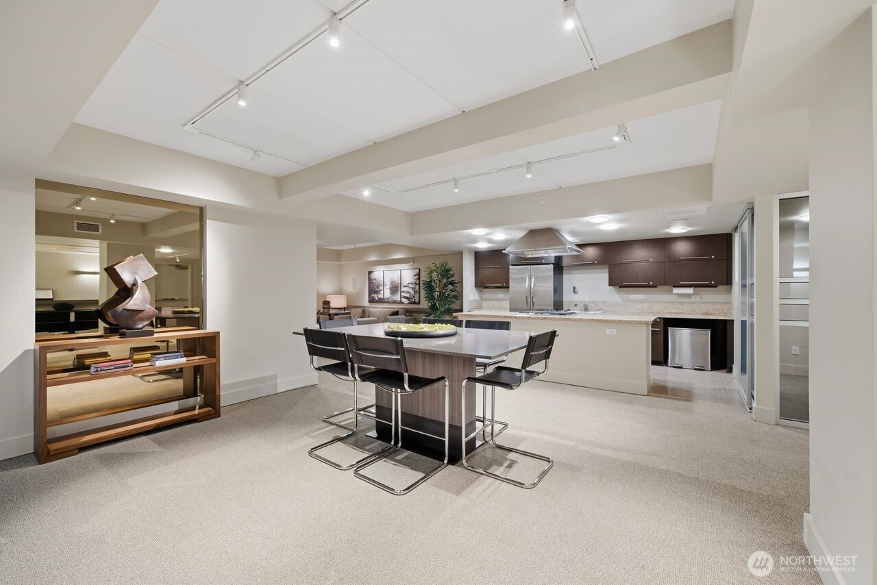2911 2nd Avenue Seattle WA 98121
