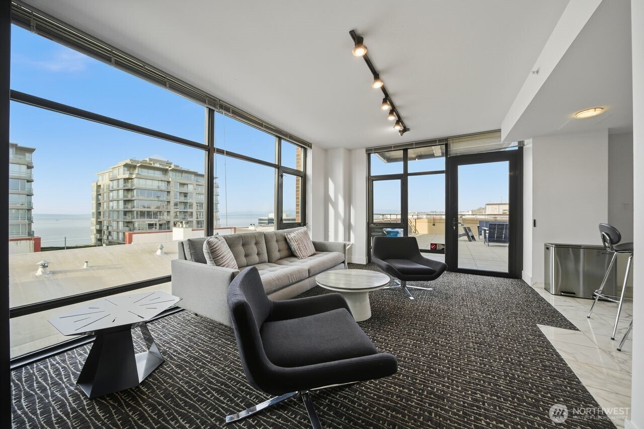 2911 2nd Avenue Seattle WA 98121