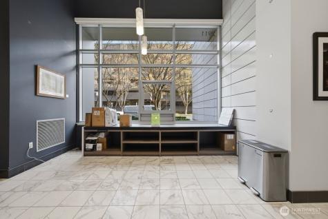2911 2nd Avenue Seattle WA 98121
