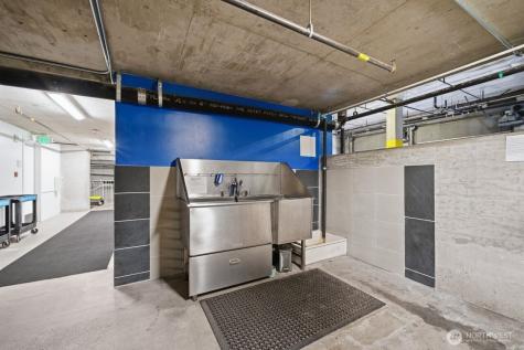 2911 2nd Avenue Seattle WA 98121