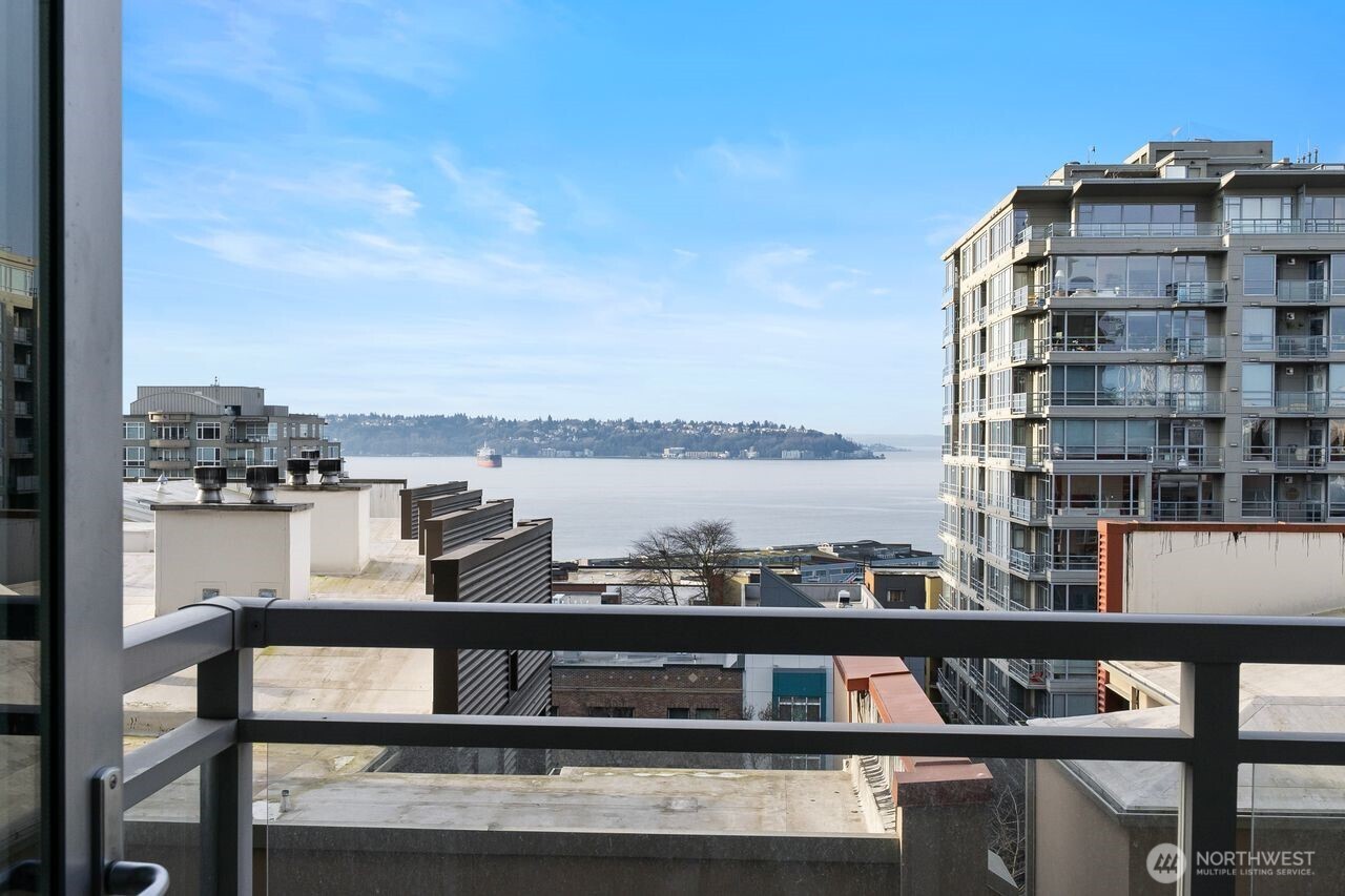 2911 2nd Avenue Seattle WA 98121