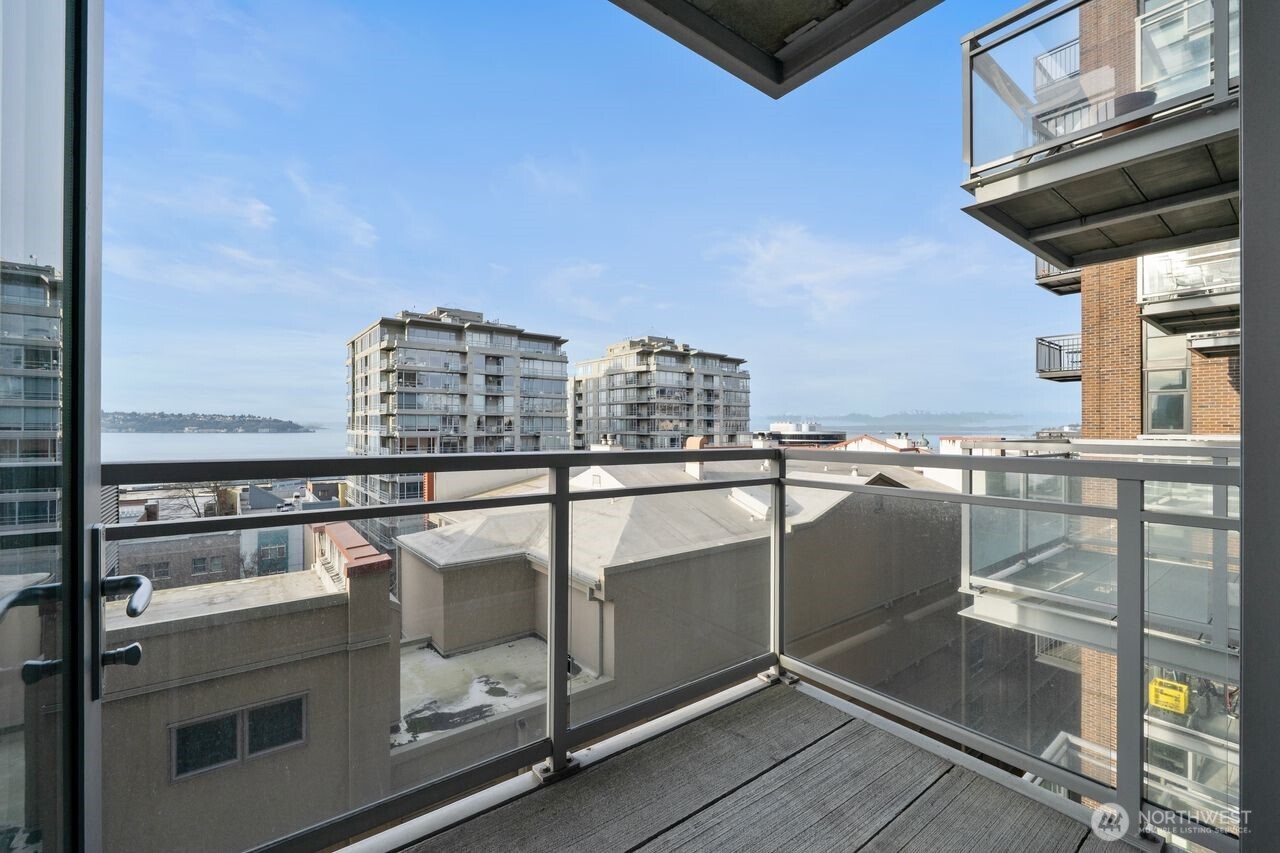 2911 2nd Avenue Seattle WA 98121