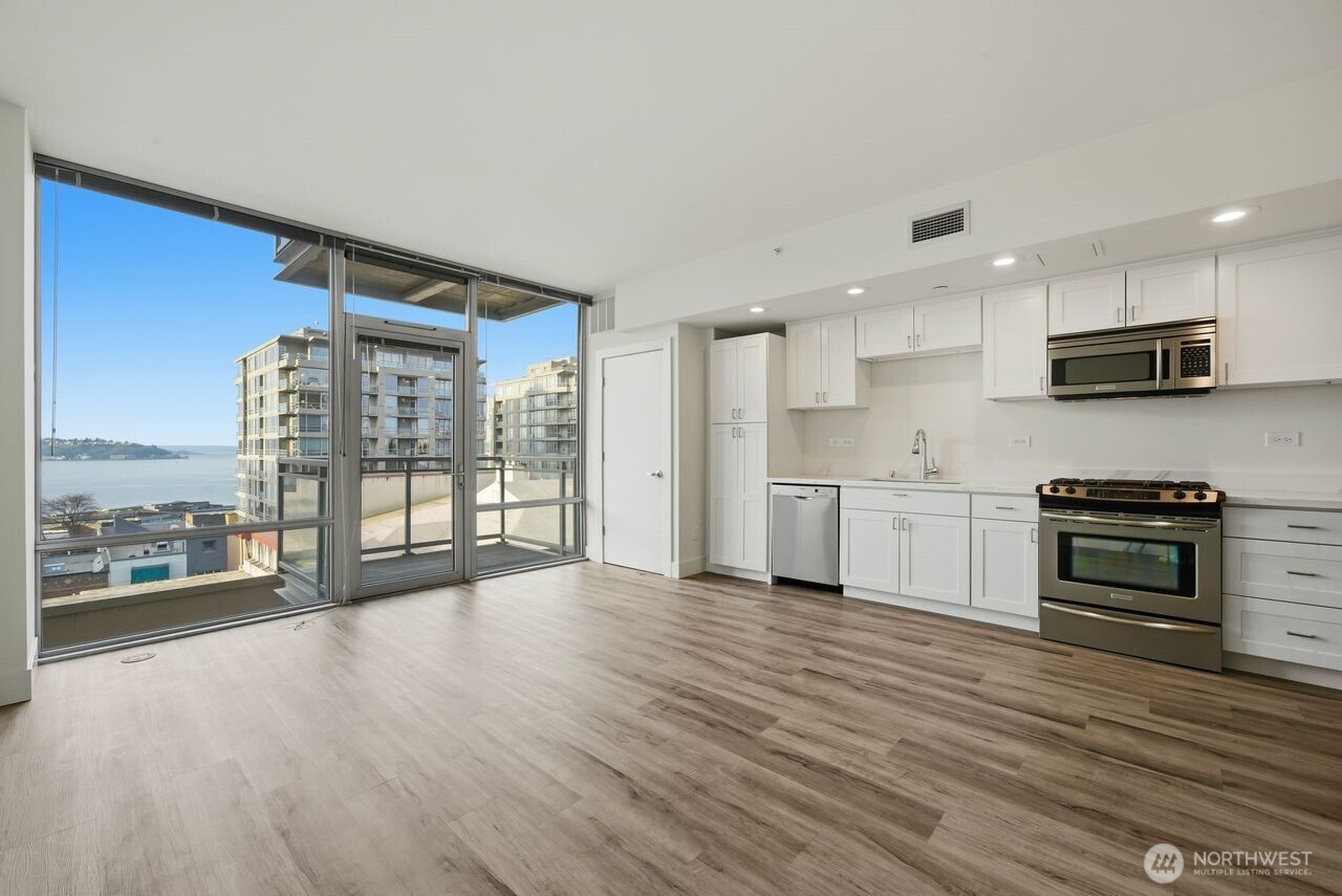 2911 2nd Avenue Seattle WA 98121